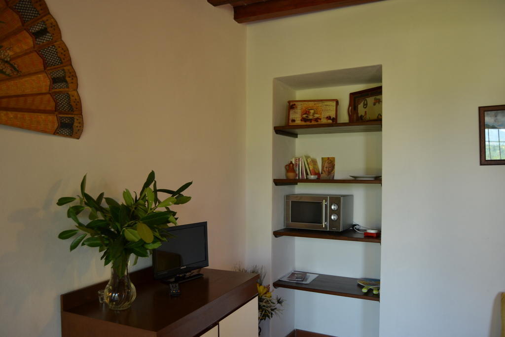 Agriturismo La Querce Rignano sullʼArno Habitación foto